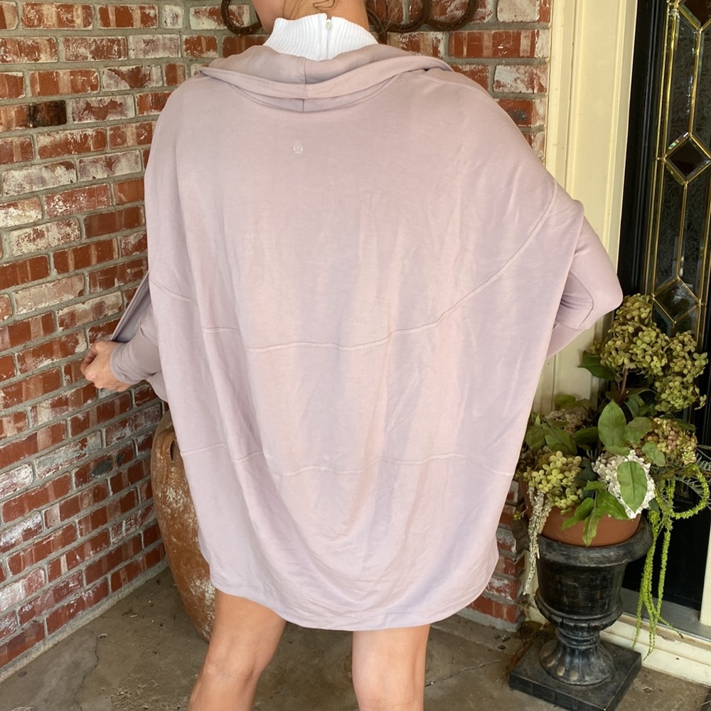 Lululemon Lavender Sweater size 8